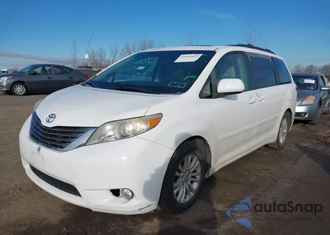2012 Toyota Sienna Xle V6 8 Passenger from USA, damaged, VIN 5TDYK3DC3CS273535